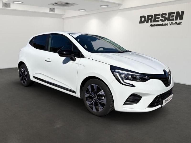 Gebraucht Renault Clio V Evolution 91 PS (66 kW) 2023 Weiß Limousine