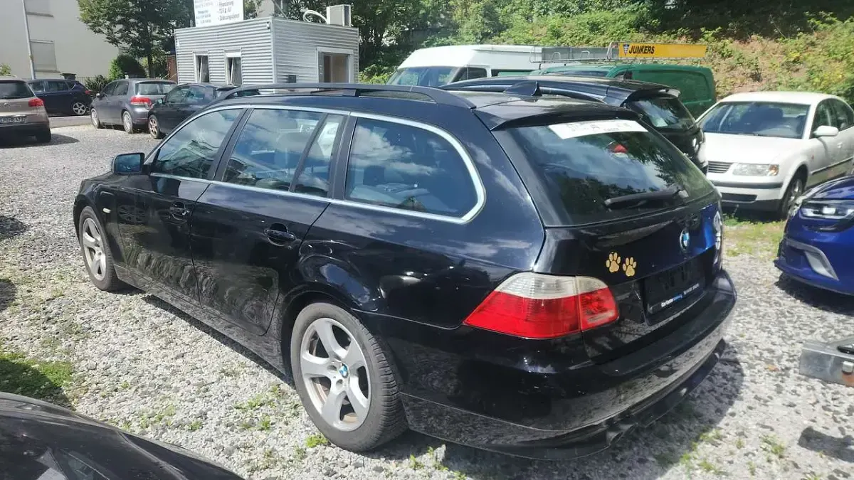 Używany BMW 530 231 KM (169 kW) 2005 Czarny Kombi