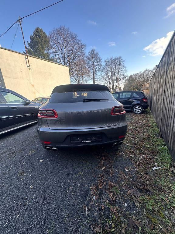 Gebraucht Porsche Macan S 258 PS (189 kW) 2017 Grau SUV