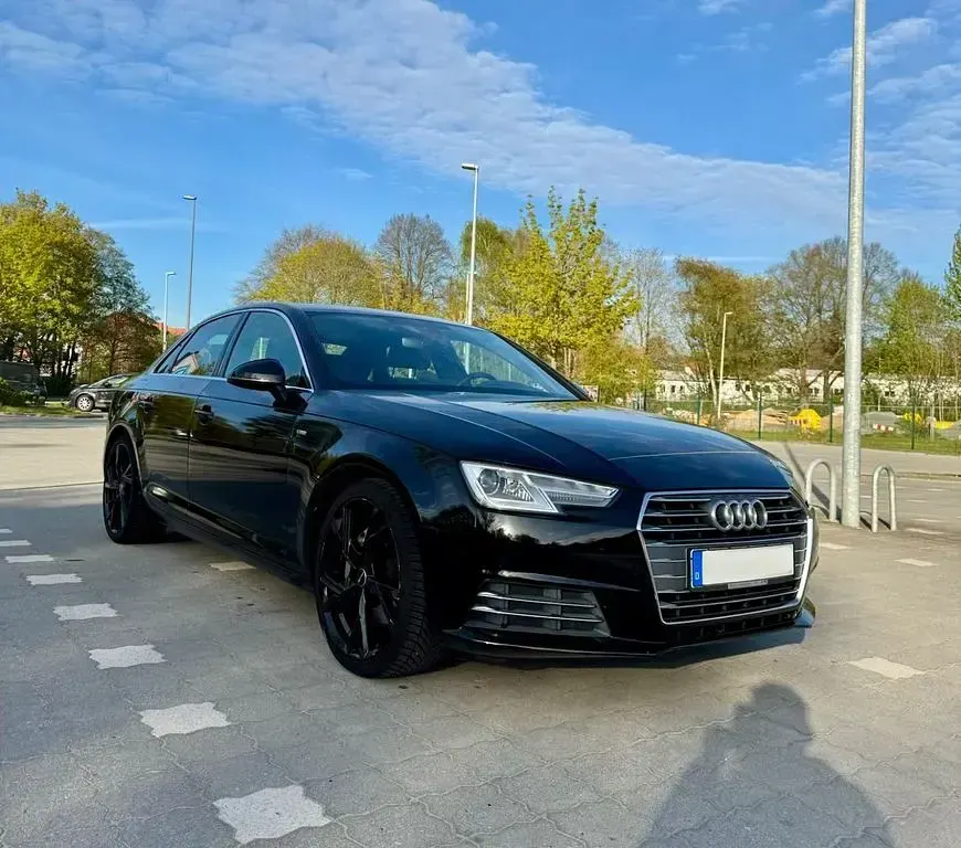 Gebraucht Audi A4 Sport 190 PS (139 kW) 2017 Schwarz Limousine