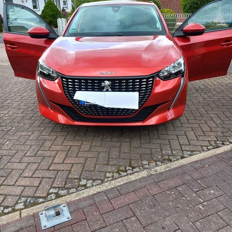 Rot Gebraucht 2020 Peugeot 208 Active Kleinwagen | 14.000 € (Fairer Preis) - Bild 1/4