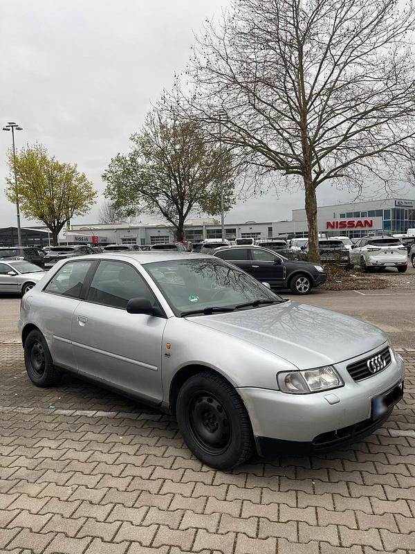 Gebraucht Audi A3 106 PS (77 kW) 1997 Silber Kleinwagen