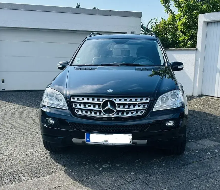 Gebraucht Mercedes ML280 190 PS (139 kW) 2007 Schwarz SUV