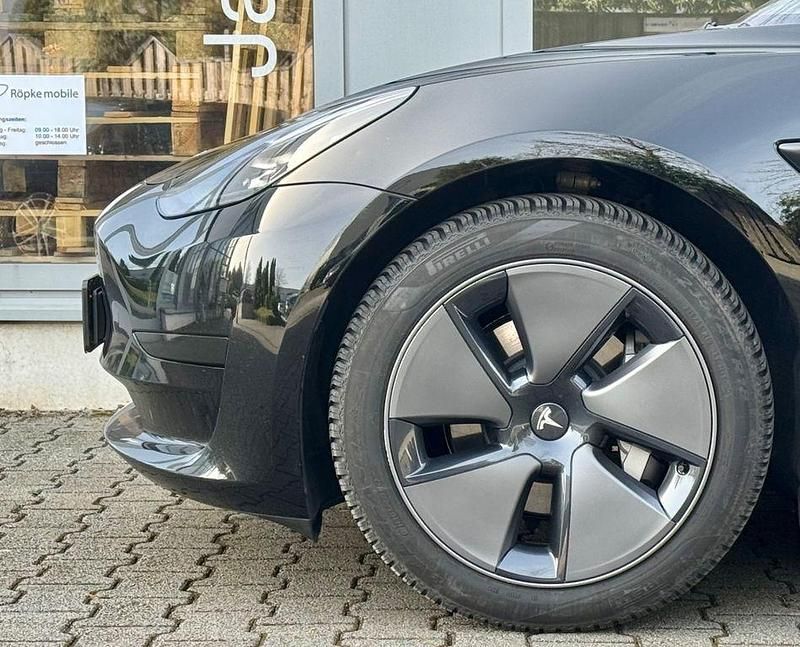 Gebraucht Tesla Model 3 RWD 208 kW (283 PS) 2023 Schwarz Limousine