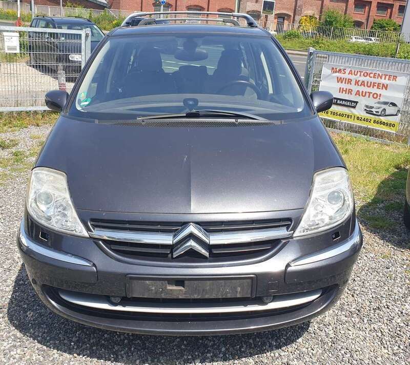 Grau Gebraucht 2008 Citroën C8 Comfort Van / Kleinbus | 1.499 € (Superpreis) - Bild 1/4