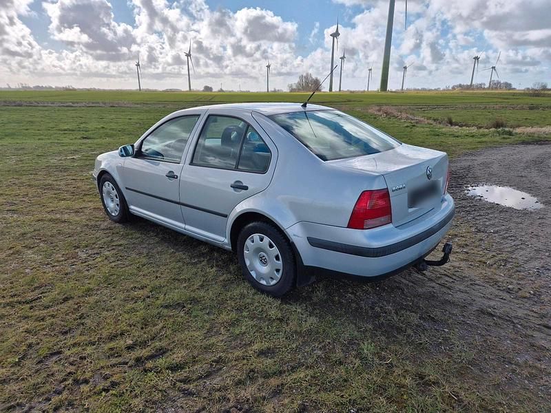 Gebraucht VW Bora 75 PS (55 kW) 2000 Silber Limousine