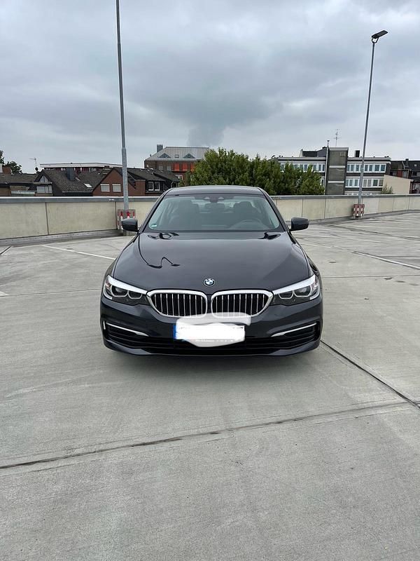 Gebraucht BMW 520 195 PS (143 kW) 2018 Schwarz Limousine