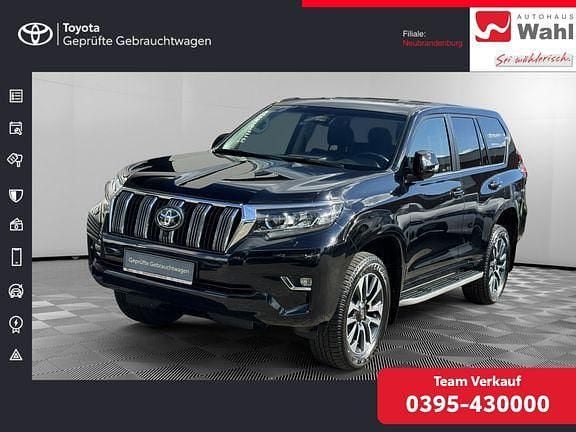 Tiefschwarz mica metallic Gebraucht 2022 Toyota Land Cruiser Basis SUV | 58.900 € (Superpreis) - Bild 1/4