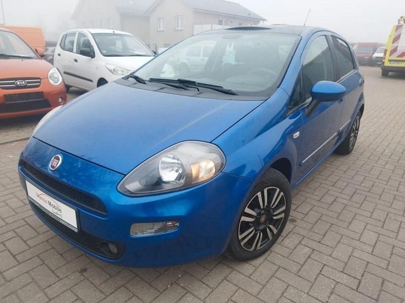 Gebraucht Fiat Punto 69 PS (50 kW) 2014 Blau Kleinwagen