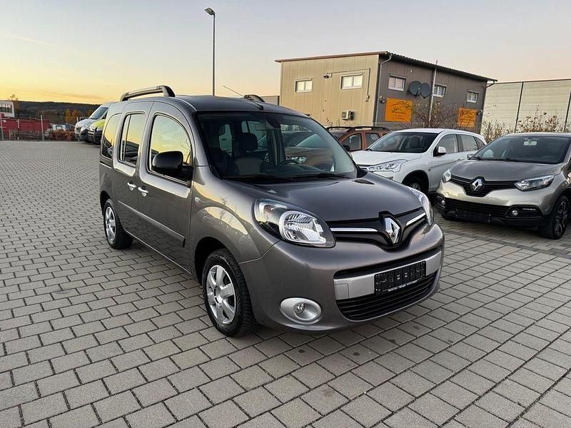 Grau Gebraucht 2017 Renault Kangoo Intens Van / Kleinbus | 15.750 € (Teuer) - Bild 1/4