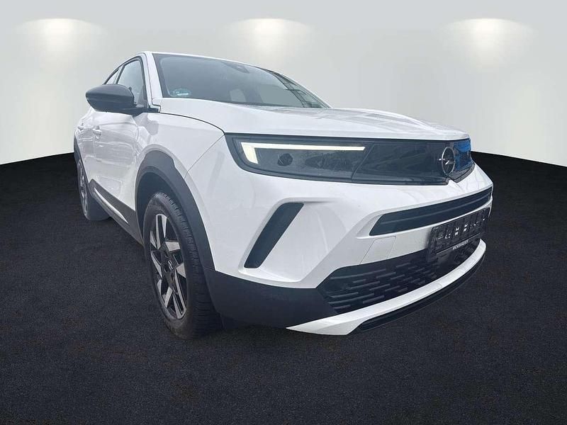 Gebraucht Opel Mokka Elegance 131 PS (96 kW) 2024 Weiss banquise (metallic) SUV