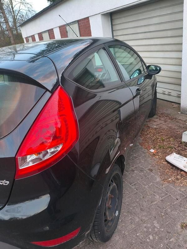 Gebraucht Ford Fiesta 82 PS (60 kW) 2010 Schwarz Kleinwagen