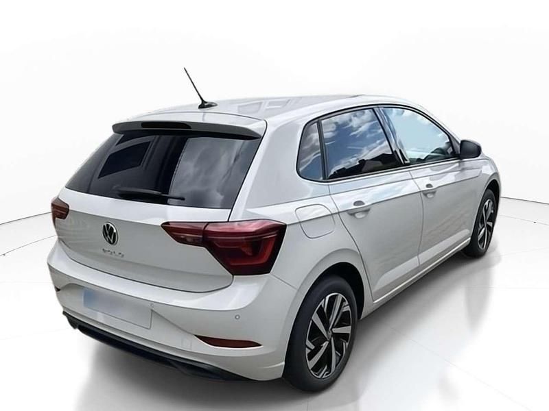 Gebraucht VW Polo Beats 95 PS (69 kW) 2024 Ascotgrau Kleinwagen