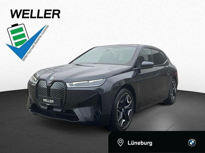 Sophistograu (grau) Gebraucht 2023 BMW iX Sport Line SUV | 47.990 € (Guter Preis) - Bild 1/3