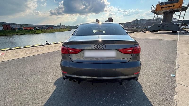 Second-hand Audi A3 S-Line 184 CP (135 kW) 2016 Gri Berlinǎ
