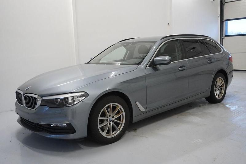 Gebraucht BMW 520 190 PS (139 kW) 2018 Blau Limousine