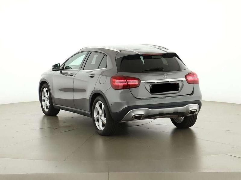 Gebraucht Mercedes GLA220 Edition 184 PS (135 kW) 2018 Grau SUV