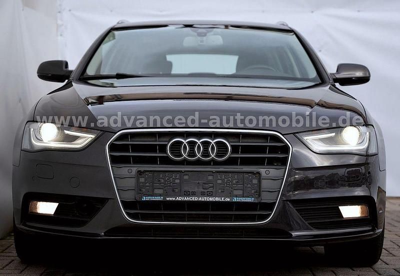 Grau Gebraucht 2013 Audi A4 Advanced Kombi | 7.749 € (Guter Preis) - Bild 1/4