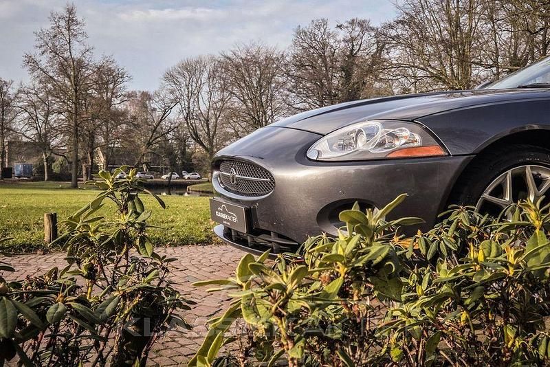 Gebraucht Jaguar XK 298 PS (219 kW) 2007 Grau Coupé