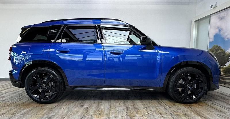 Gebraucht Mini John Cooper Works Countryman 170 PS (125 kW) 2025 Blazing blue SUV