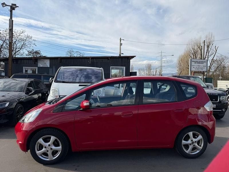 Gebraucht Honda Jazz Comfort 99 PS (72 kW) 2009 Rot Kleinwagen