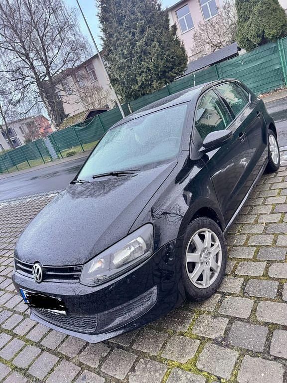 Gebraucht VW Polo 60 PS (44 kW) 2010 Schwarz Kleinwagen