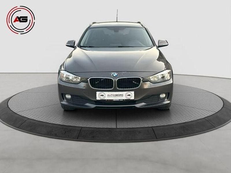 Gebraucht BMW 318 143 PS (105 kW) 2013 Havanna metallic Kombi