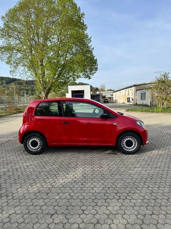 Begagnad Seat Mii Reference 75 HK (55 kW) 2013 Röd Halvkombi