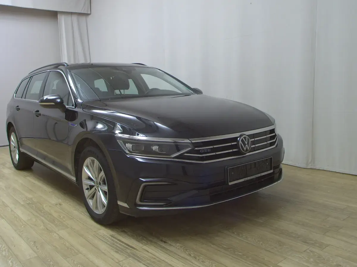 Gebraucht VW Passat GTE 218 PS (160 kW) 2023 Schwarz Kombi