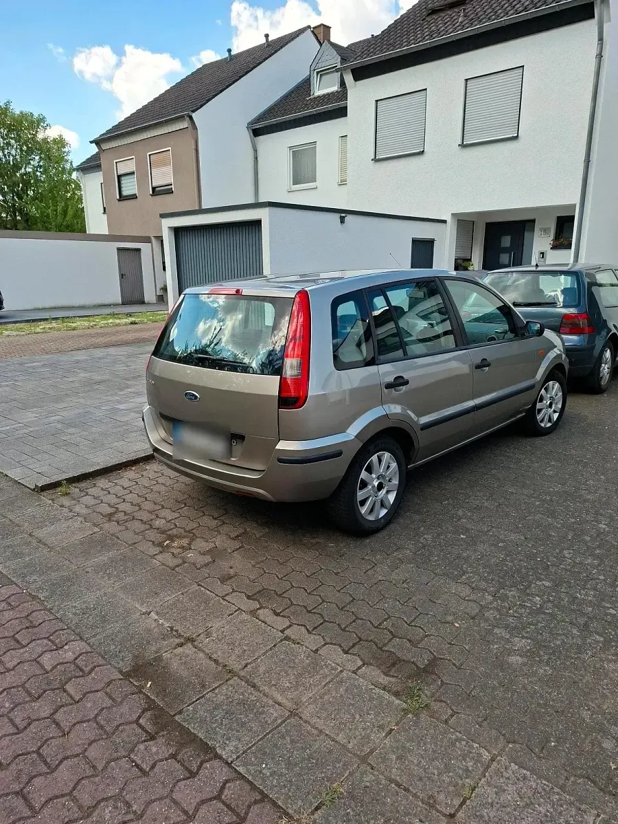 Gebraucht Ford Fusion 100 PS (73 kW) 2003 Grau Kleinwagen