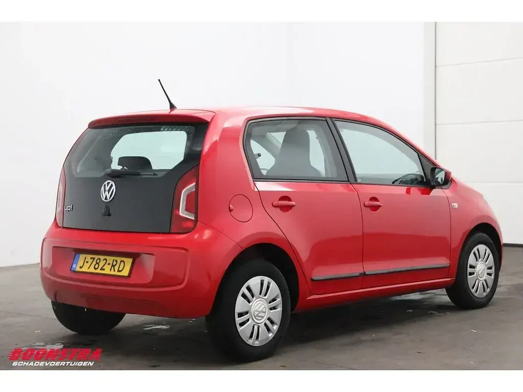 Usado VW up! move up! 60 CV (44 kW) 2013 Rojo Utilitario