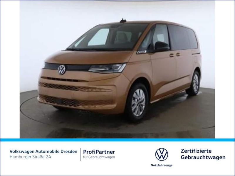 Second-hand VW Multivan Basis 150 CP (110 kW) 2025 Monovolum