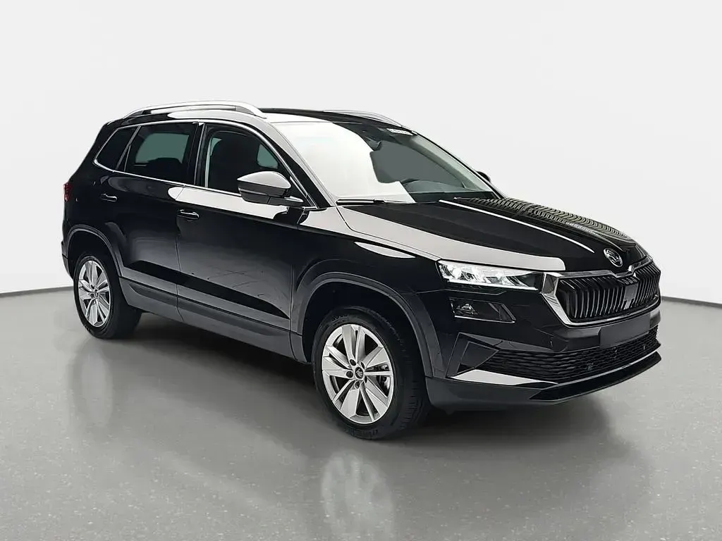 Neu Skoda Karoq Drive 150 PS (110 kW) 2026 Schwarz SUV