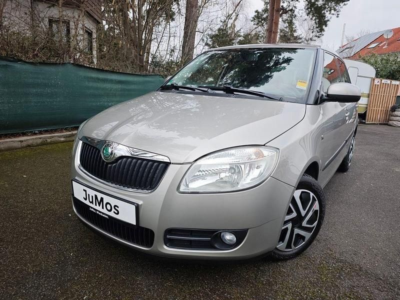 Gebraucht Skoda Fabia Ambiente 86 PS (63 kW) 2008 Beige Limousine