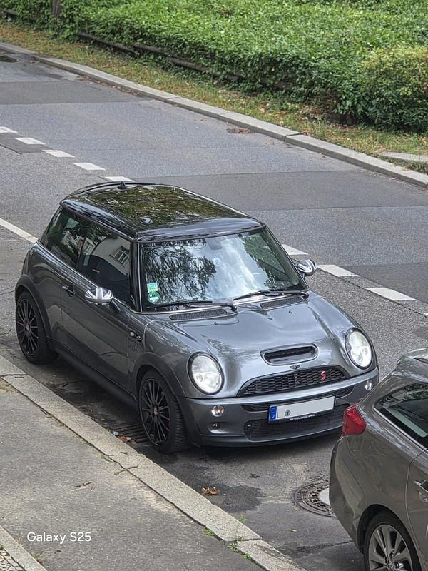 Grau Gebraucht 2004 Mini Cooper Kleinwagen | 5.800 € - Bild 1/4