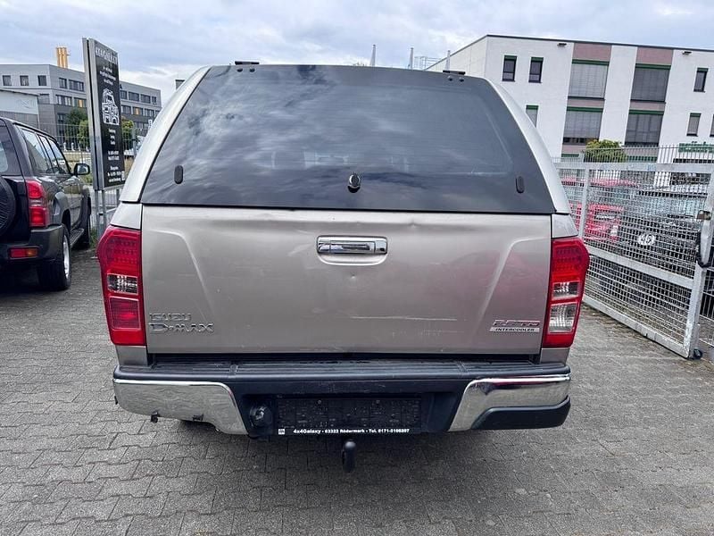 Gebraucht Isuzu D-Max 163 PS (119 kW) 2013 Grau Pickup