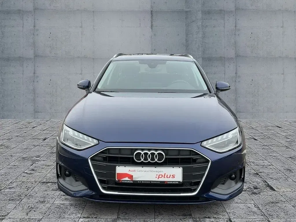 Używany Audi A4 Basis 163 KM (119 kW) 2024 Niebieski Kombi