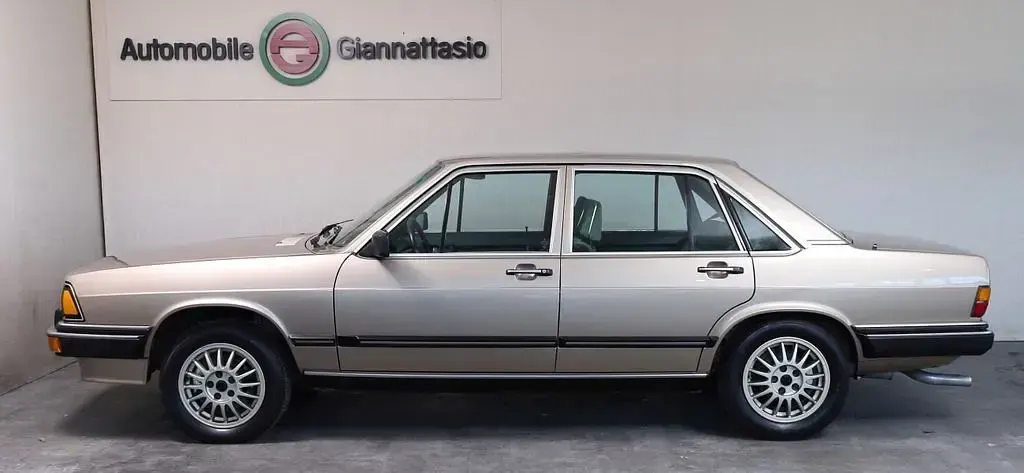 Gebraucht Audi 200 170 PS (125 kW) 1982 Gold Limousine