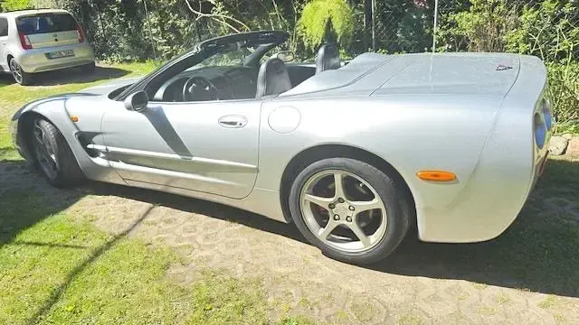Używany Corvette C5 344 KM (253 kW) 2002 Srebrny Kabriolet