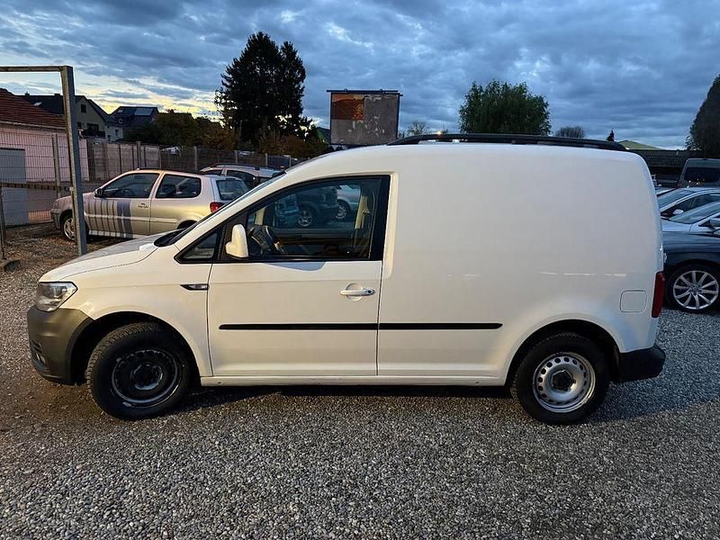 Gebraucht VW Caddy Trendline 102 PS (75 kW) 2016 Weiß Van / Kleinbus