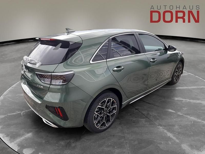 Neu Kia Ceed GT-Line 140 PS (102 kW) 2025 Kleinwagen