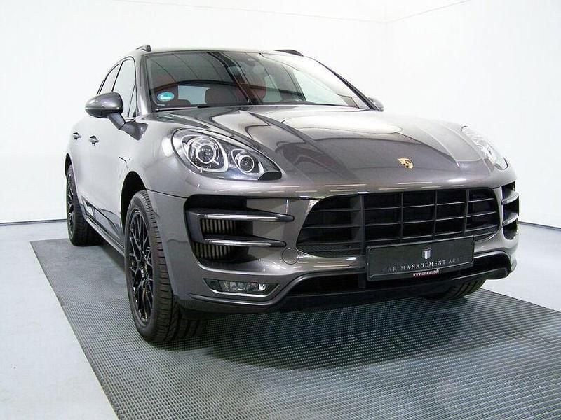 Gebraucht Porsche Macan Turbo Chrono 400 PS (294 kW) 2016 Grau SUV