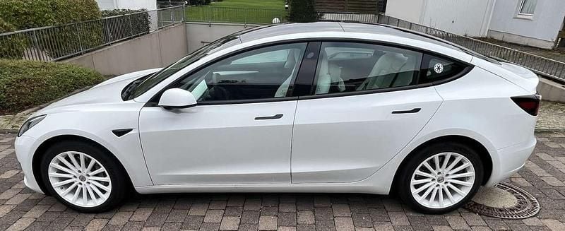 Gebraucht Tesla Model 3 Standard Range Plus 208 kW (283 PS) 2022 Limousine