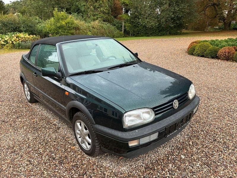 Grün Gebraucht 1995 VW Golf Cabriolet Cabrio | 3.000 € - Bild 1/4