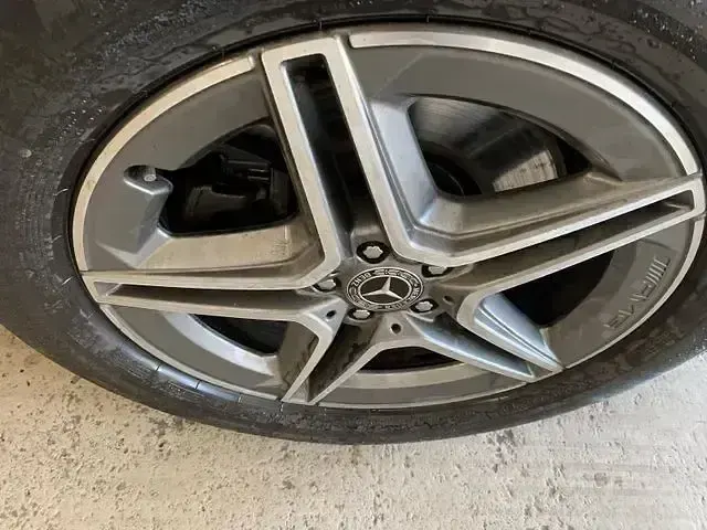 Gebraucht Mercedes GLE350 AMG line 333 PS (244 kW) 2021 Schwarz  unilack SUV