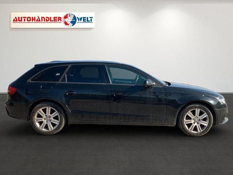 Gebraucht Audi A4 Attraction 120 PS (88 kW) 2010 Schwarz Kombi