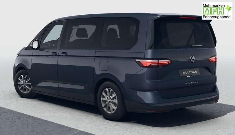 Neu VW Multivan 150 PS (110 kW) 2026 Starlight blue metallic Van