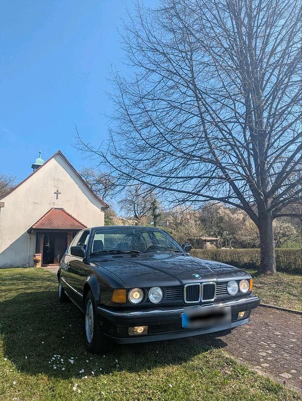 Gebraucht BMW 730 200 PS (147 kW) 1987 Schwarz Limousine