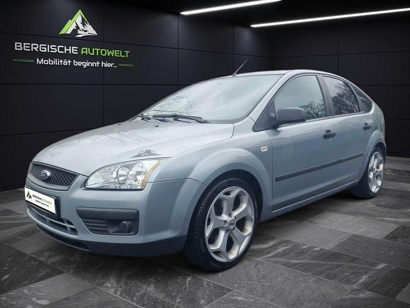 Gebraucht Ford Focus 145 PS (106 kW) 2005 Silber Limousine