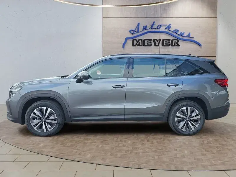 Neu Skoda Kodiaq 150 PS (110 kW) 2026 Graphite grau SUV